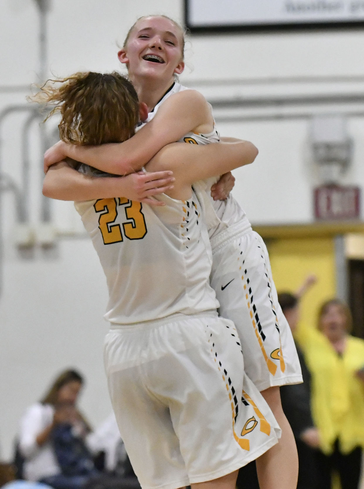 030718 GV CHS basketball 21.jpg
